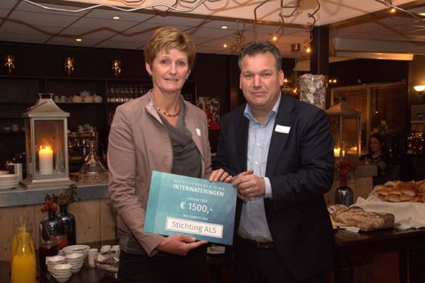 /images/newsmessage/15/8dd655a9bbb8be0/600x400/uitnodiging-kerstborrel.jpg