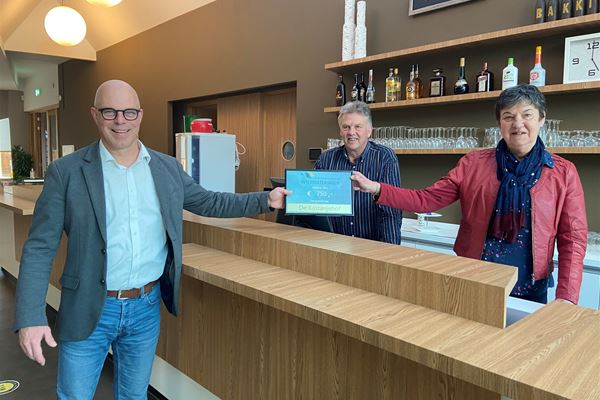 /images/newsmessage/3427/8dbc4b50a38b3b0/600x400/210301_Cheque_Kastanjehof.jpg