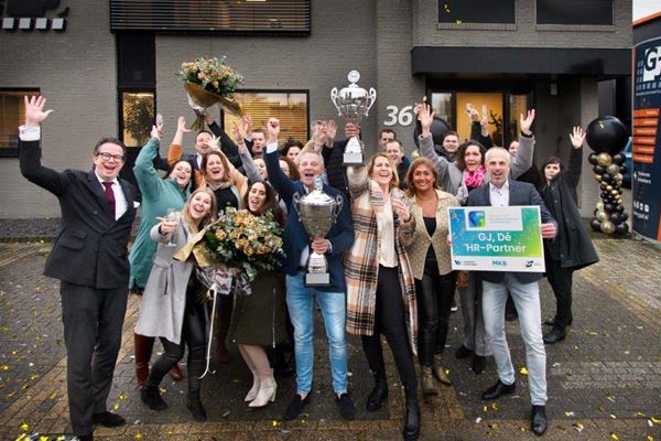 /images/newsmessage/3722/8dbc4b50a38b3b0/600x400/MKB%20ondernemersprijs%202021%20GJ%20De%20HR%20partner.jpg