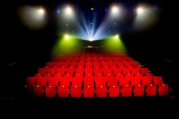 /images/newsmessage/3781/8db875de005b8ad/600x400/Naald%20theater.jpg